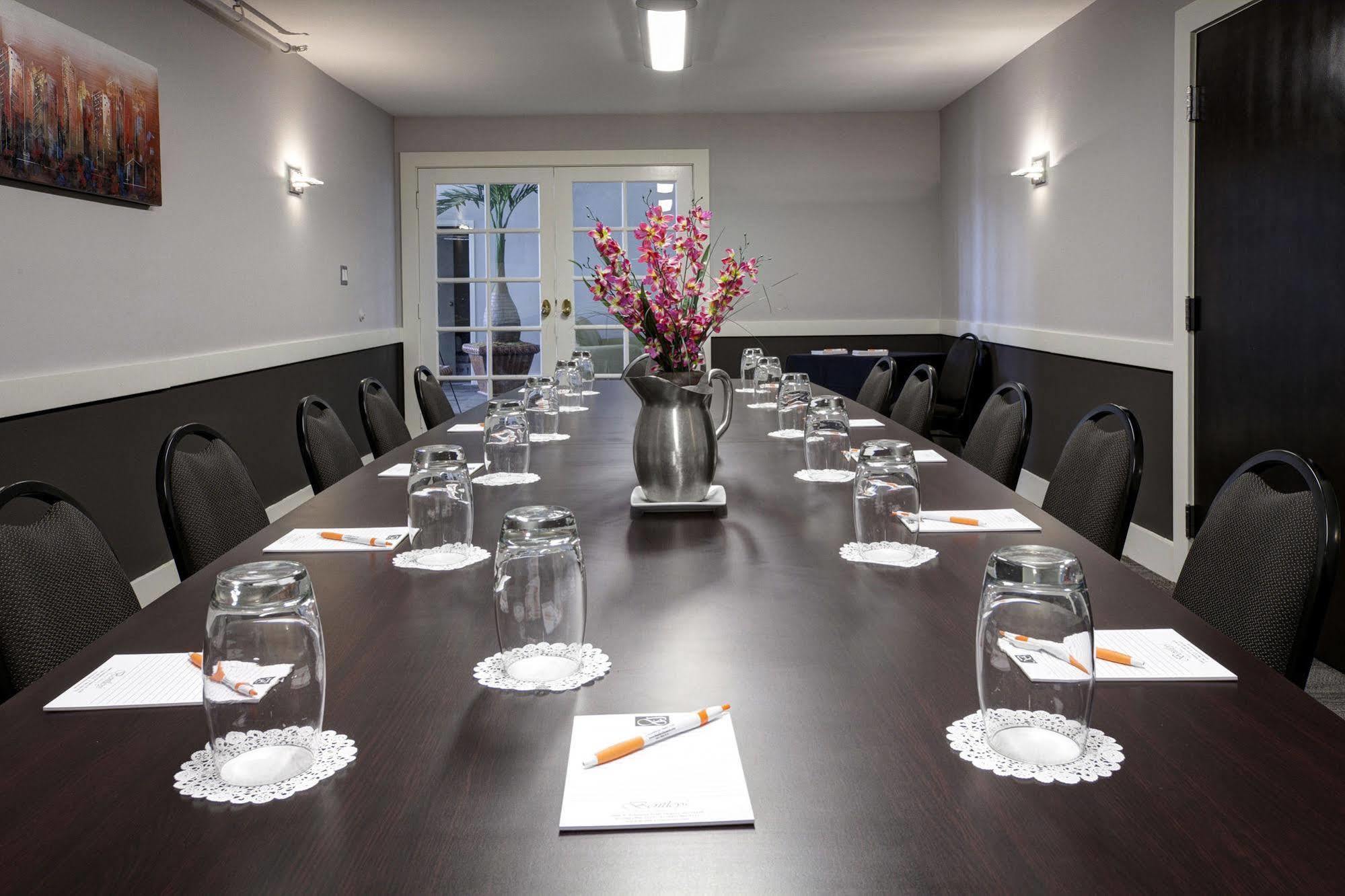 Bentley'S Boutique Hotel; Best Western Premier Collection Osprey Бізнес фото